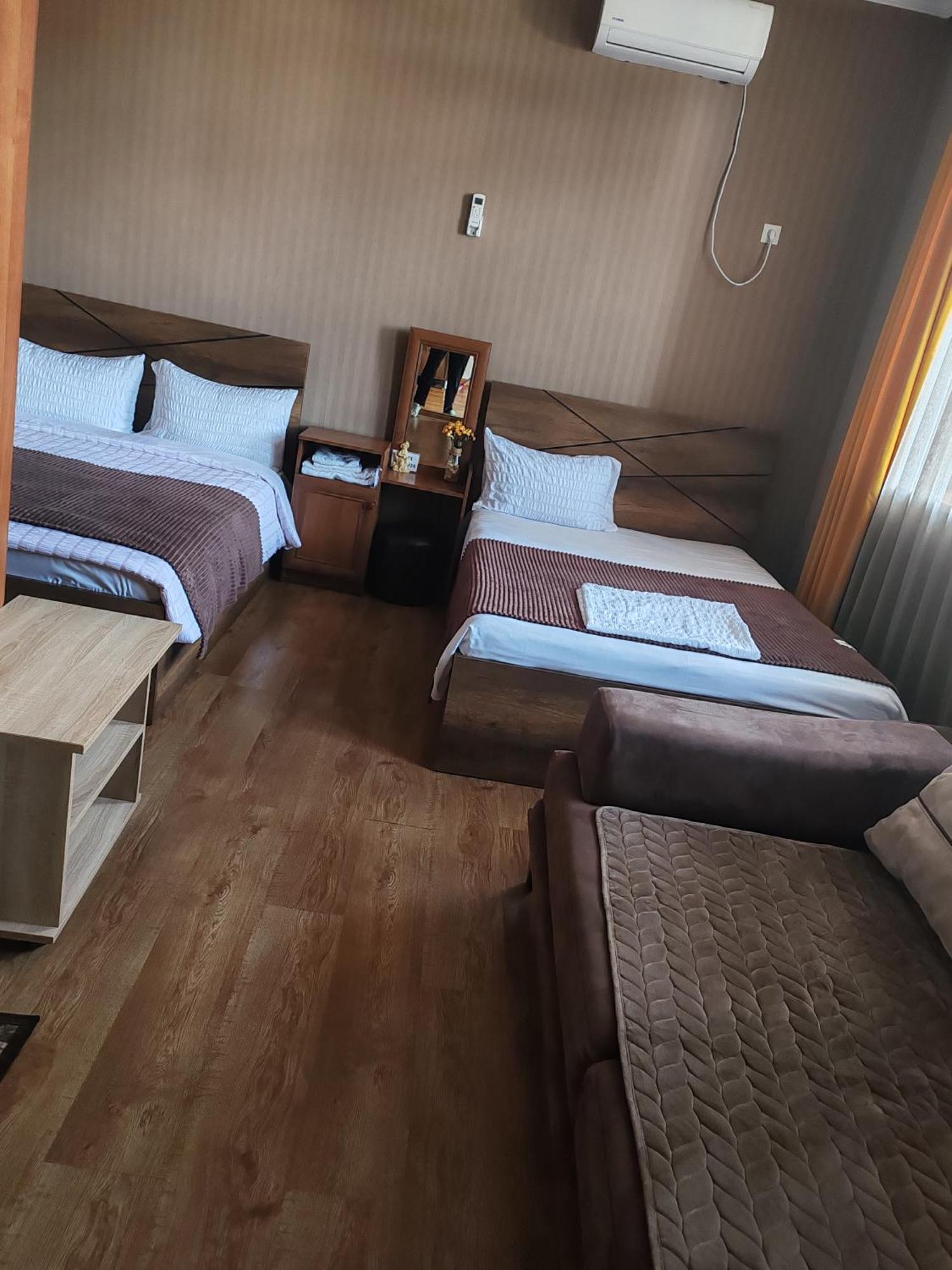 Golden Gate Otel Ahıska Dış mekan fotoğraf